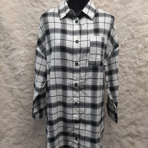 TAHARI Woman's 100% Cotton Black and White Plaid Buttons Up Flannel Dress Shirt - Picture 1 of 8